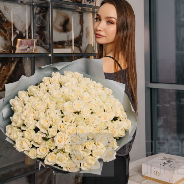 Букет 101 белая роза 40 см